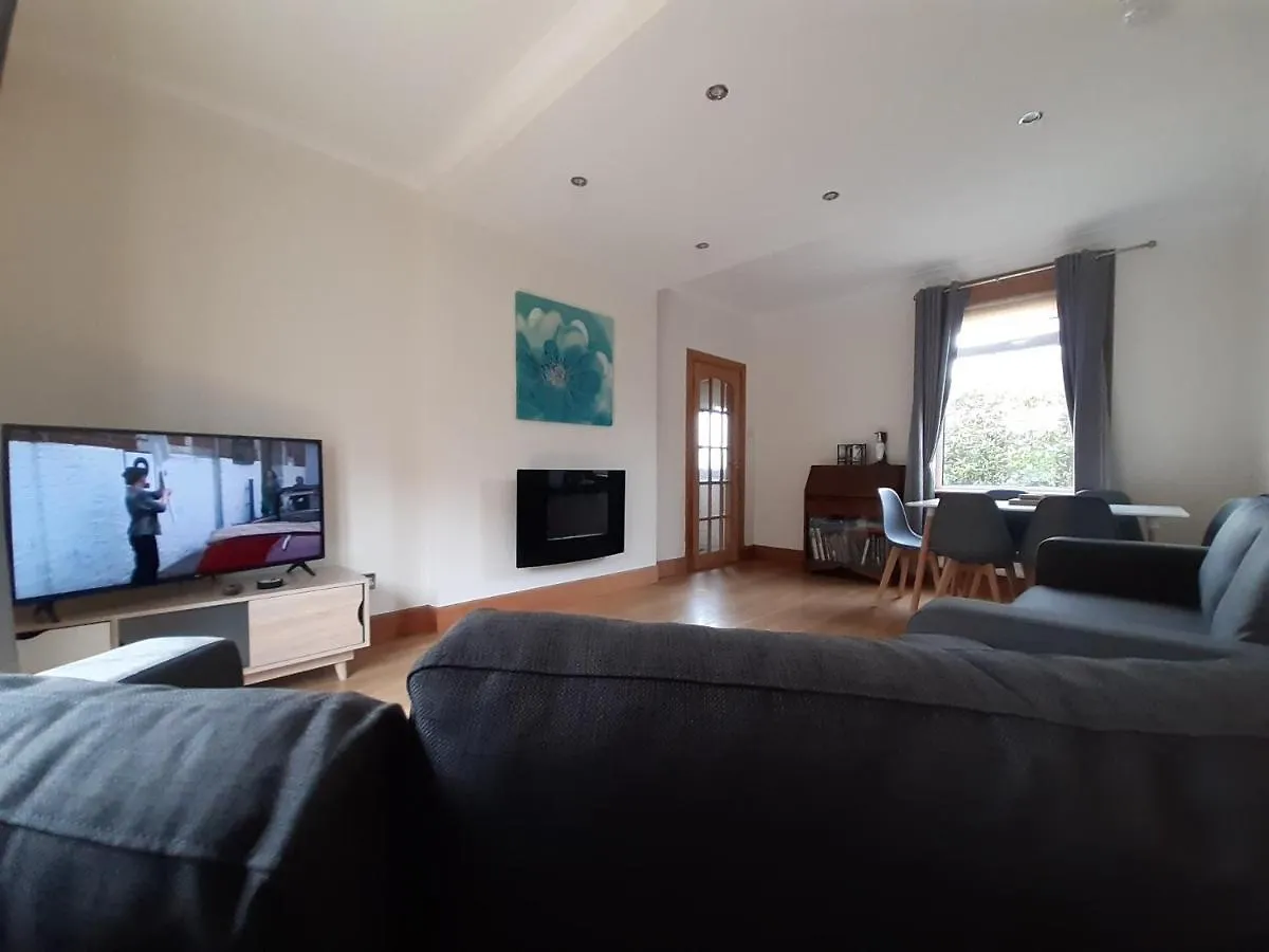 Apartment Carvetii - Xavier House - 2-Storey Sleeps Up To 7 Rosyth